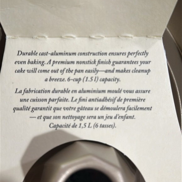 Williams - Sonoma small Bundt pan - Picture 2 of 2